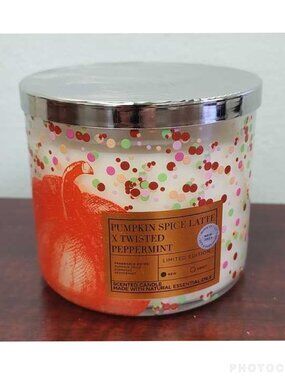 Bath & Body Works PUMPKIN SPICE LATTE x TWISTED PEPPERMINT 3-Wick Candle